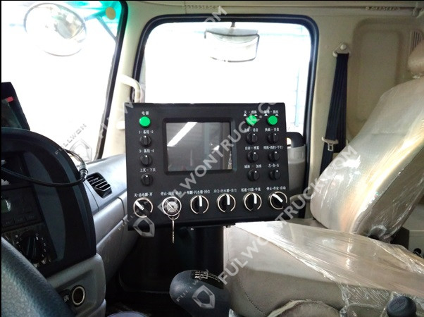 Fullwon Road Cleaning Truck Mounted Sweeper Dust Collection(Dongfeng Chassis)